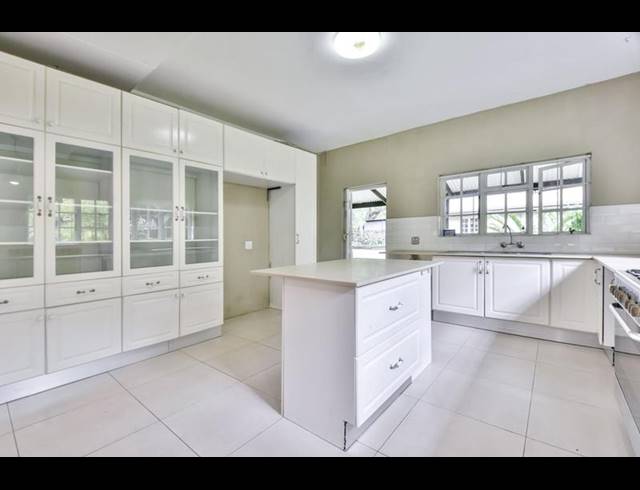 4 BEDROOM HOUSE FOR SALE IN IRENE GLEN